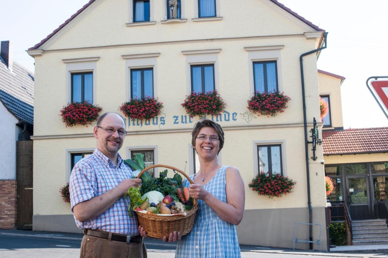 Hotel Zur Linde Gädheim エクステリア 写真
